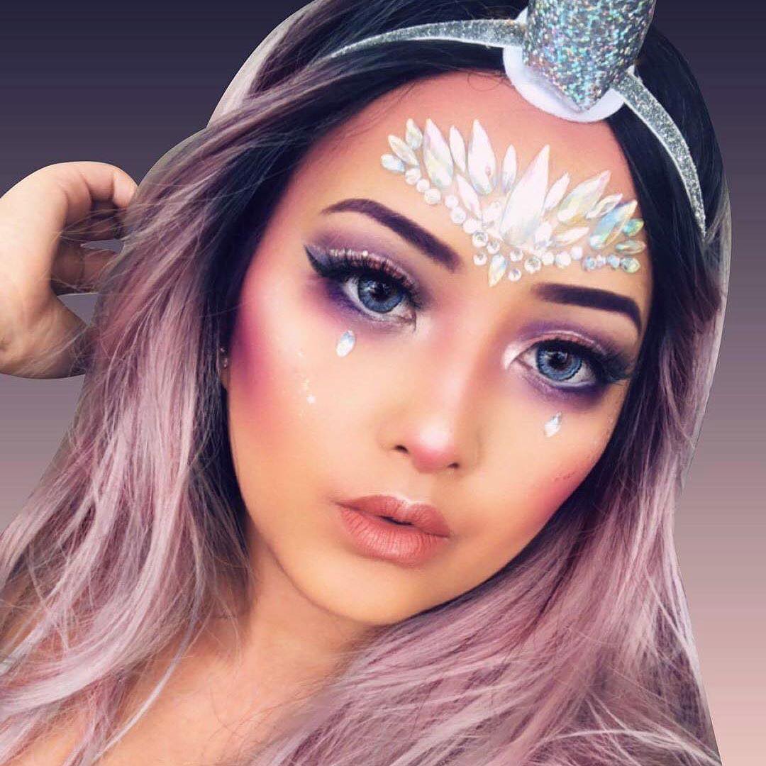 4 Tone Aqua Colored Contacts